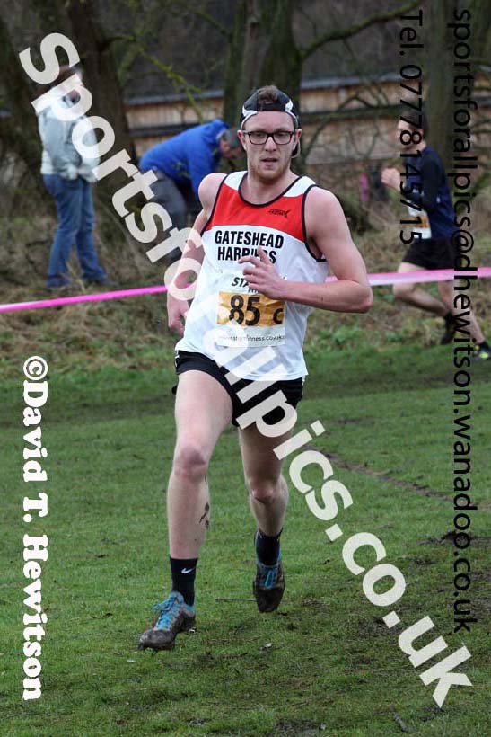 Senior mens Durham Cathedral Cross Country Relays, Maiden Castle, Durham. Photo: David T. Hewitson/Sports for All Pics